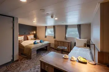 Superior Cabin - Plancius - Oceanwide expeditions