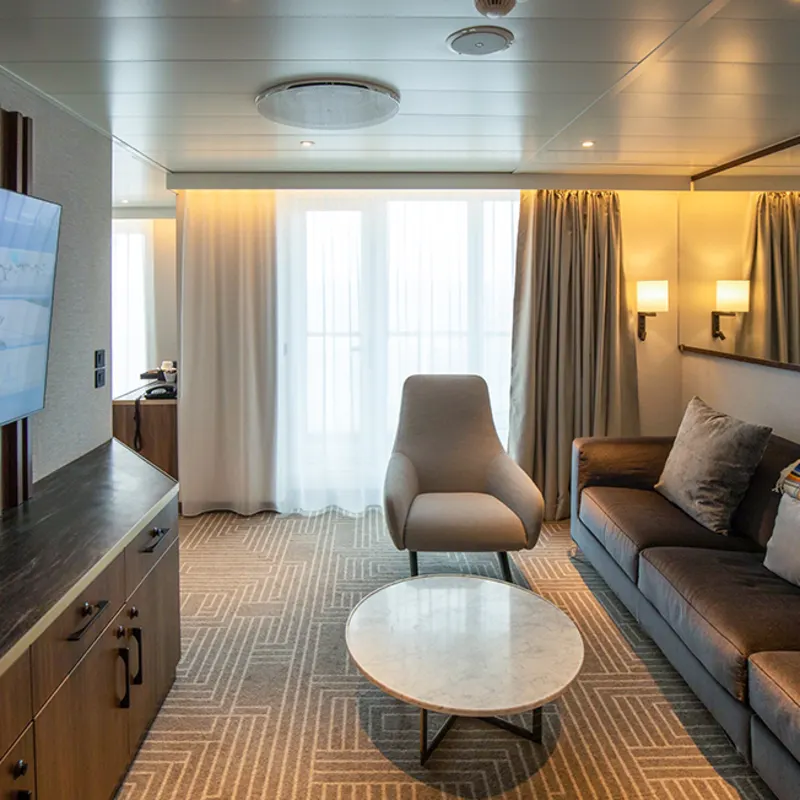 Ultra Suite - Ultramarine - Quark Expeditions
